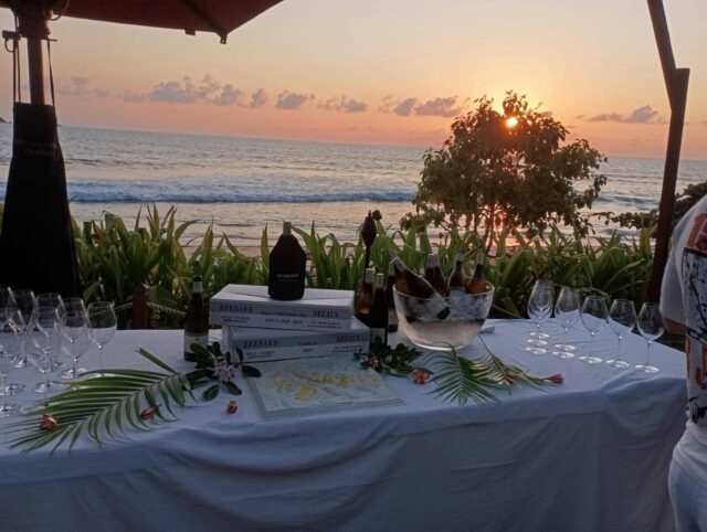 An elegant evening to remember at Anantara Maia✨ With wine producer Hélène Jaeger-Defaix and our AWS team guiding the tasting of Domaine Bernard Defaix & Domaine Jaeger-Defaix  wines 🍷#archipelagowineandspirits  #winetasting🍷